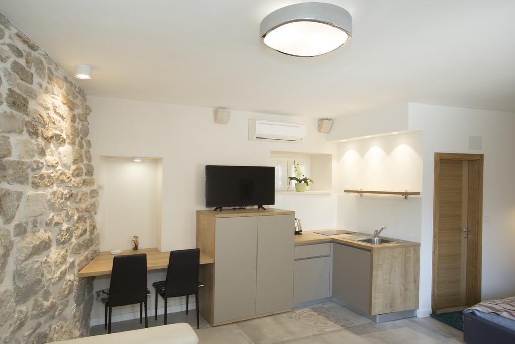 Situs Residence สปลิท ภายนอก รูปภาพ