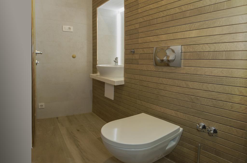 Situs Residence สปลิท ภายนอก รูปภาพ