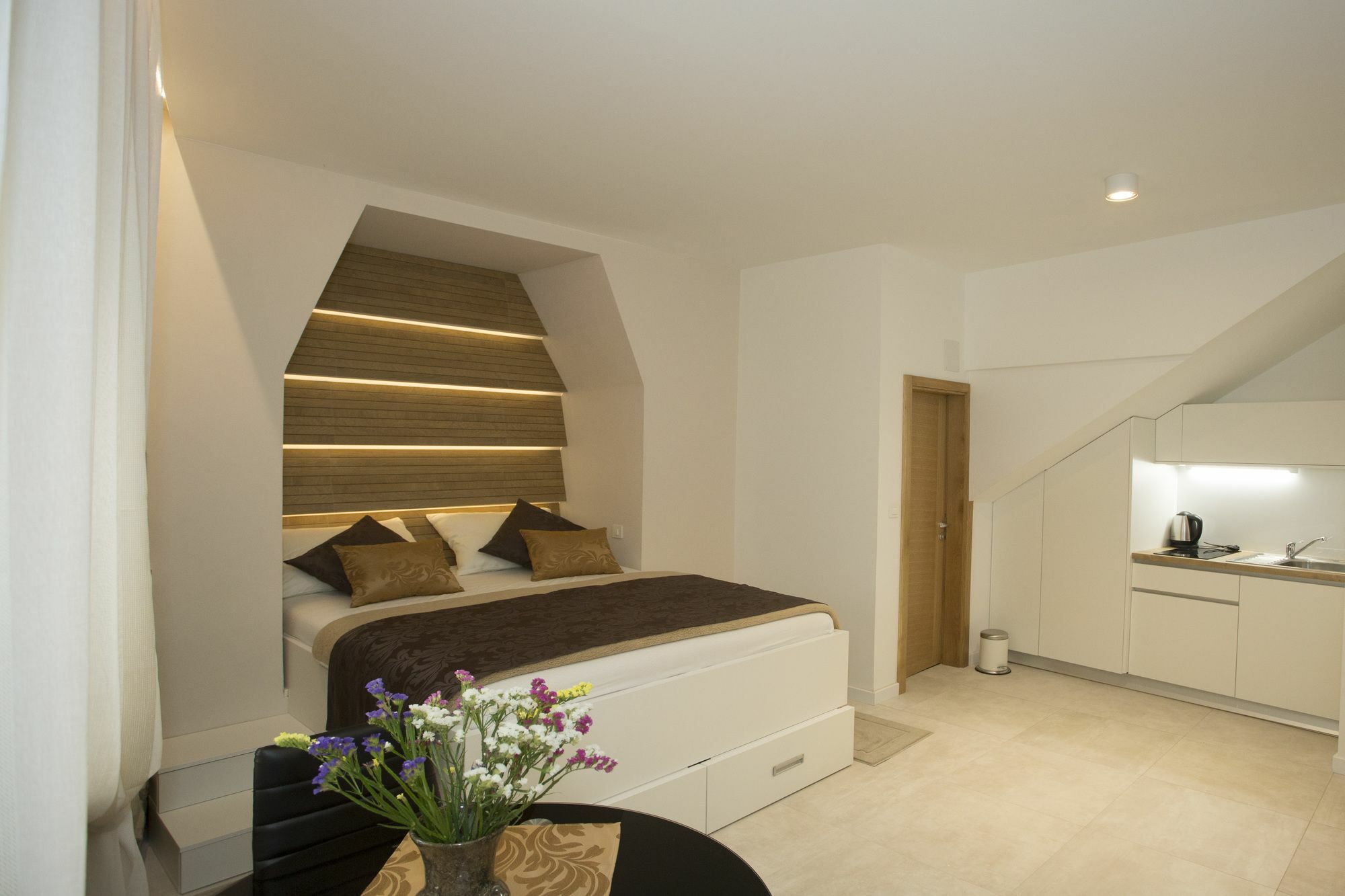 Situs Residence สปลิท ภายนอก รูปภาพ