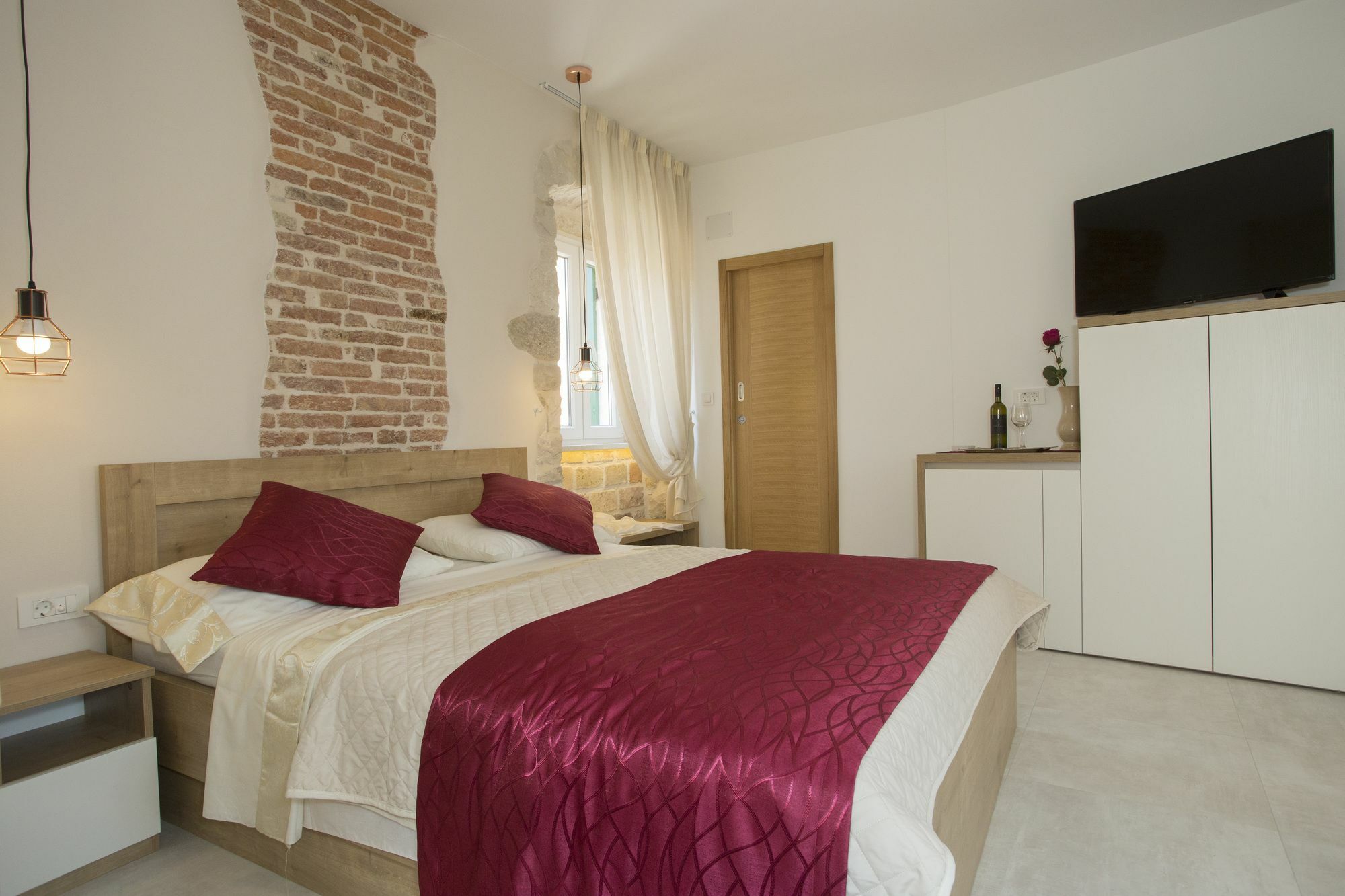 Situs Residence สปลิท ภายนอก รูปภาพ